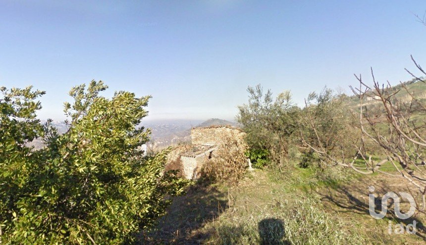 Terreno edificabile di 800 m² in Bucchianico (66011)