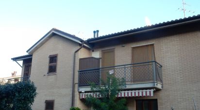 Apartment 6 rooms of 95 sq m in Colmurano (62020)