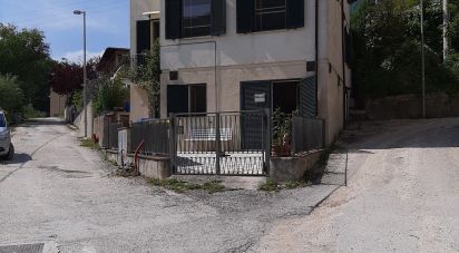 Townhouse 5 rooms of 125 m² in Foligno (06034)