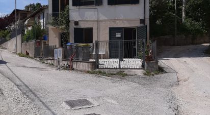 Town house 5 rooms of 125 sq m in Foligno (06034)