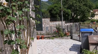 Townhouse 5 rooms of 125 m² in Foligno (06034)