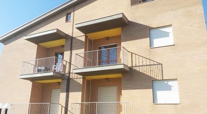 Loft 6 locali di 135 m² a Bellante (64020)