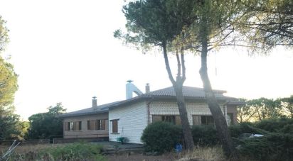 Lodge 10 rooms of 1,000 m² in Ancona (60125)