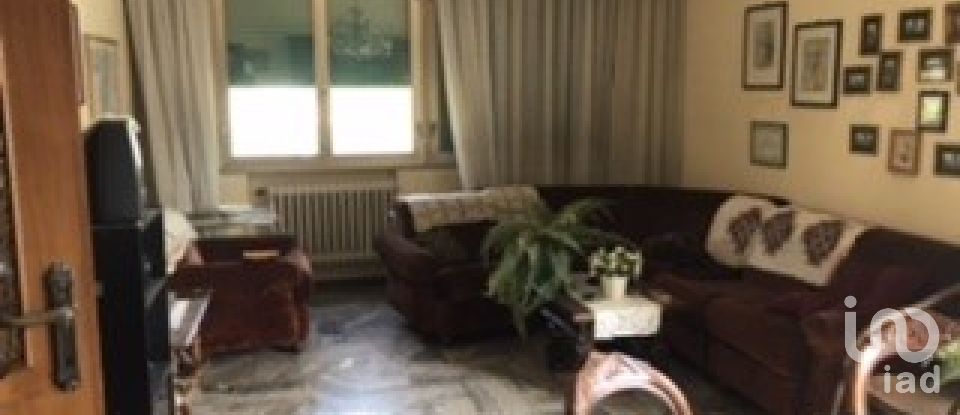 Casa indipendente / Villa 6 locali di 180 m² in Teramo (64100)