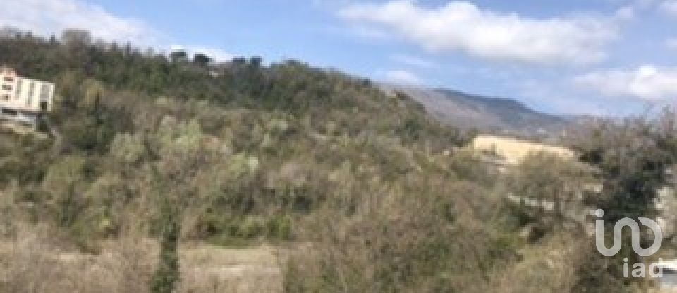 Casa indipendente / Villa 6 locali di 180 m² in Teramo (64100)