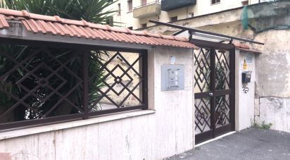 Apartment 4 rooms of 85 sq m in Napoli (80128)