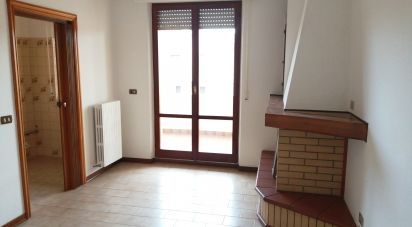 Apartment 9 rooms of 120 m² in Fermo (63900)