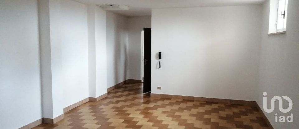 Appartamento 9 locali di 120 m² a Fermo (63900)