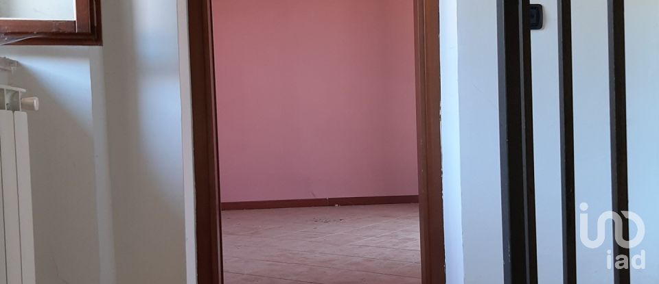 Town house 0 rooms of 140 m² in Foligno (06034)