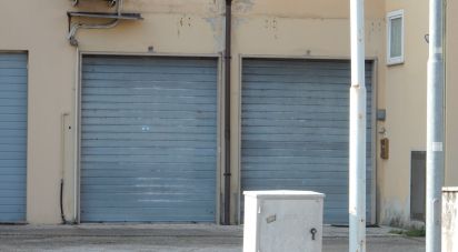 Shop / premises commercial of 55 sq m in Fermo (63900)