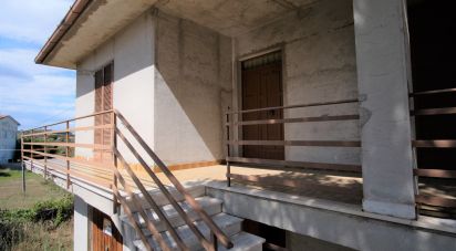 Casa indipendente / Villa 6 locali di 350 m² in San Paolo di Jesi (60038)