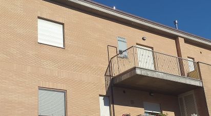 Loft 6 locali di 102 m² a Bellante (64020)