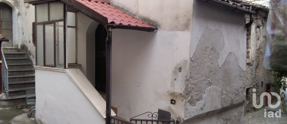 Three-room apartment of 40 sq m in Cosenza (87100)