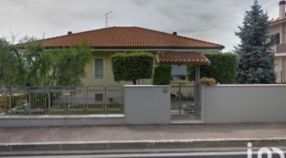 Abitazione 15 locali di 278 m² in Roseto degli Abruzzi (64026)
