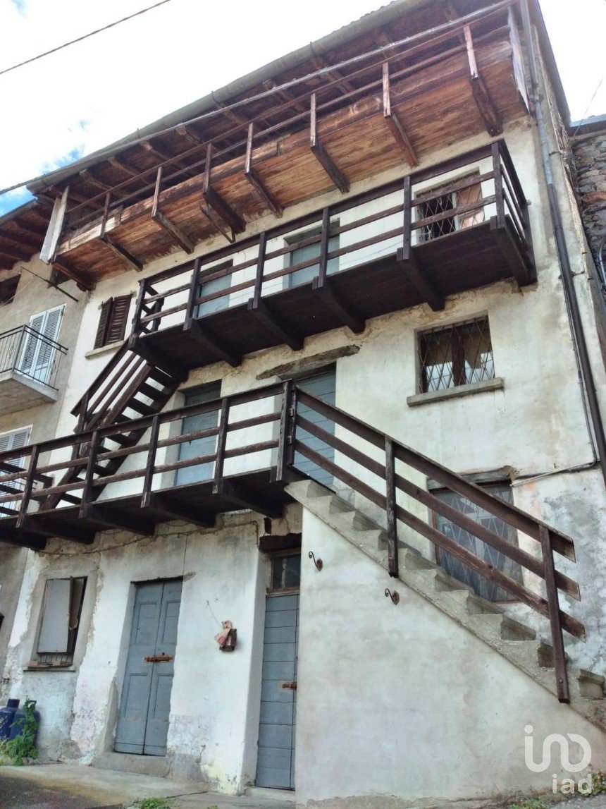 Traditional house 4 rooms of 120 m² in Forcola (23010)