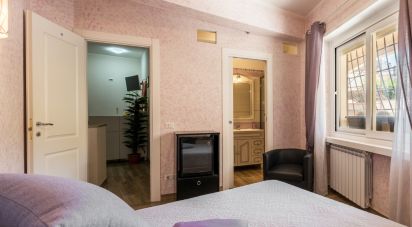 Apartment 4 rooms of 102 sq m in Fiumicino (00054)