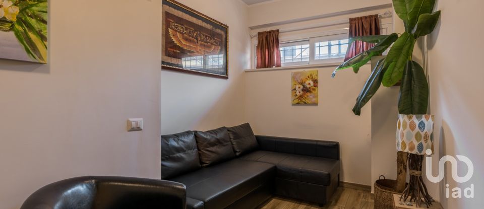 Four-room apartment of 102 m² in Fiumicino (00054)