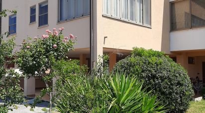 Appartamento 2 locali di 104 m² a Foligno (06034)