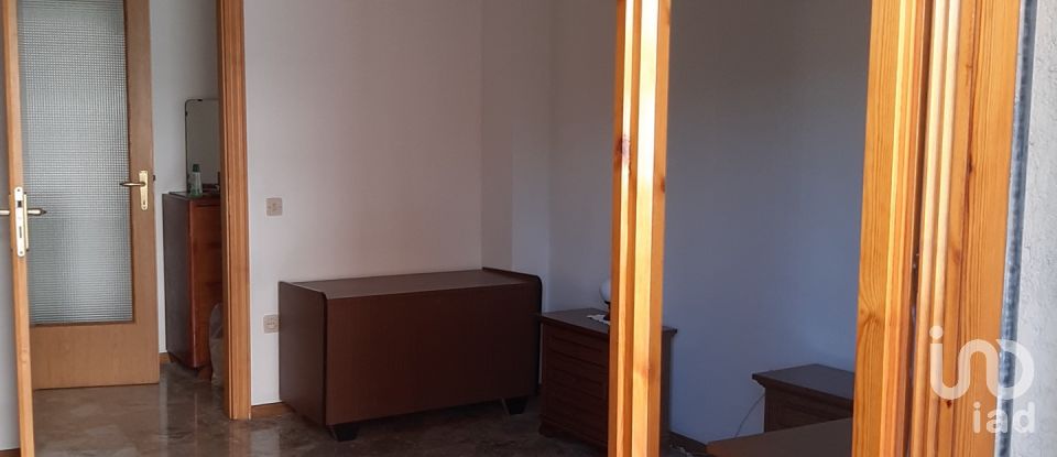 Two-room apartment of 104 sq m in Foligno (06034)