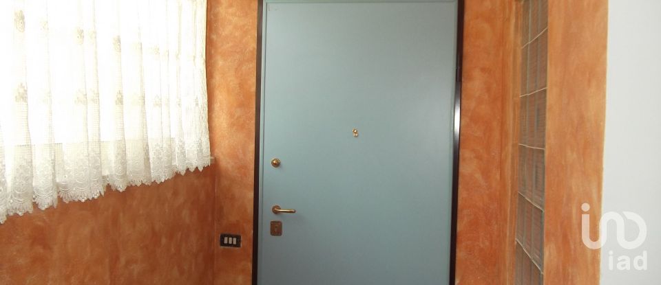 Apartment 7 rooms of 100 m² in Avezzano (67051)