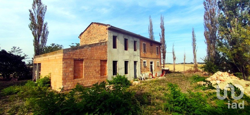 Casa 19 locali di 260 m² in Ravenna (48123)