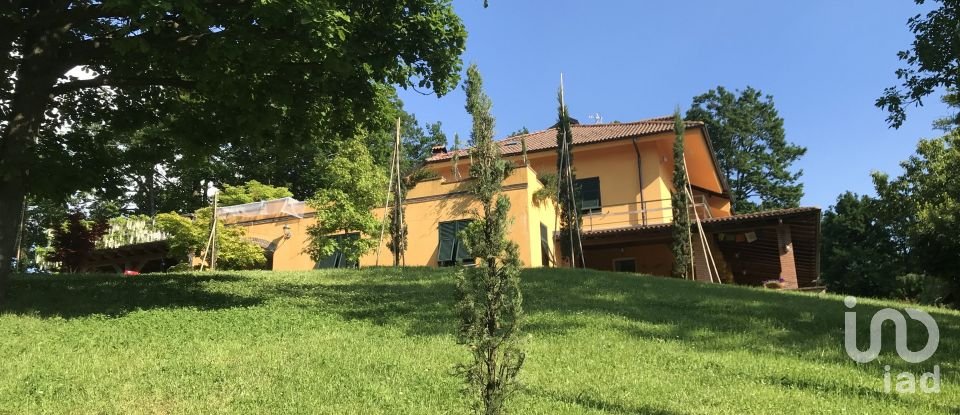Villa storica 12 locali di 400 m² in Ovada (15076)