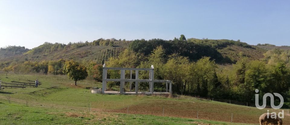 House 0 rooms of 200 m² in Acquaviva Picena (63075)