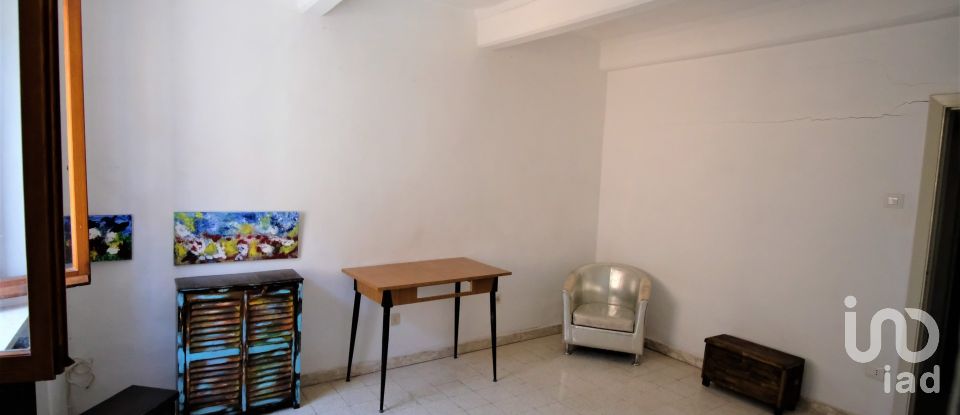 Apartment 6 rooms of 82 sq m in Cupramontana (60034)