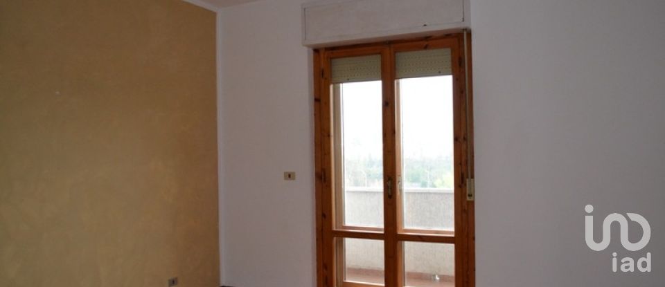 Apartment 6 rooms of 92 m² in Cagli (61043)