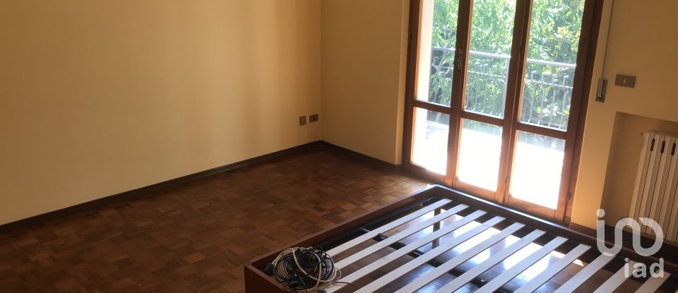 Apartment 6 rooms of 146 m² in Jesi (60035)
