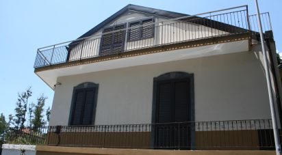 Apartment 5 rooms of 80 m² in Belpasso (95032)