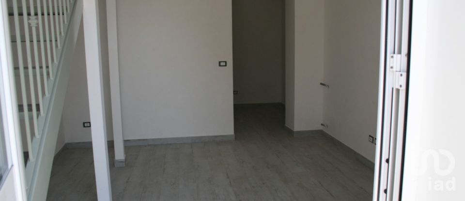 Appartamento 5 locali di 80 m² a Belpasso (95032)