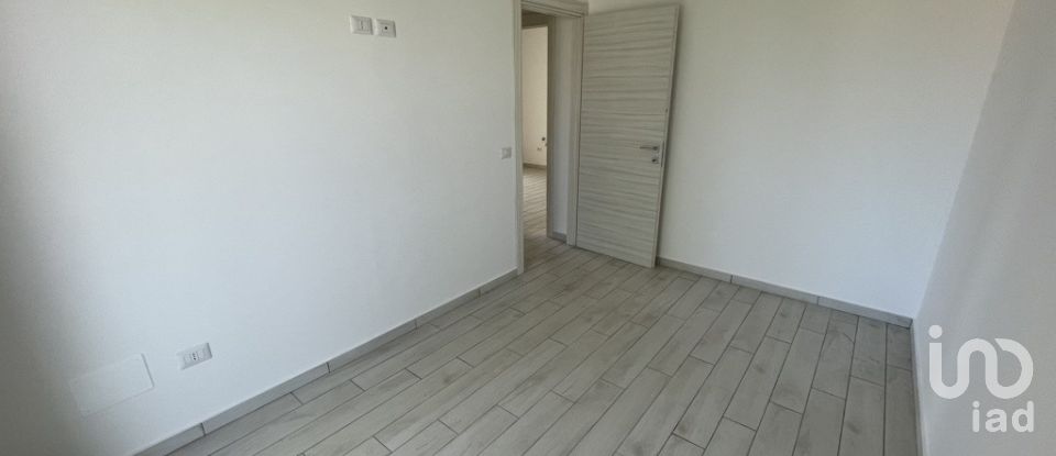 Apartment 6 rooms of 70 m² in Alba Adriatica (64011)