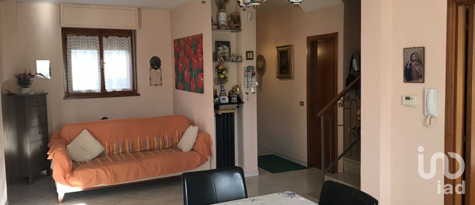 House 13 rooms of 180 m² in Porto Sant'Elpidio (63821)