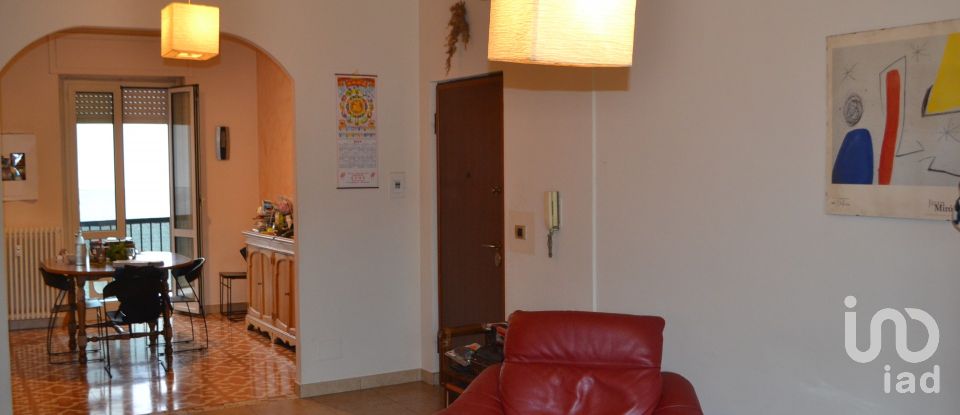 Apartment 5 rooms of 139 m² in Diano d'Alba (12051)