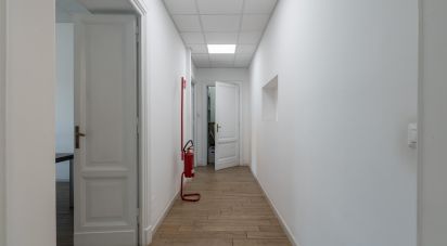 Apartment 6 rooms of 201 m² in Roma (00198)