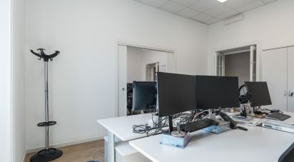 Appartamento 6 locali di 201 m² a Roma (00198)