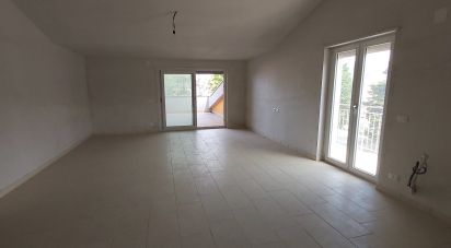 Appartamento 7 locali di 175 m² a Amantea (87032)