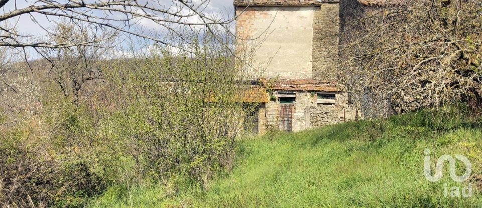 Rustico 0 locali di 300 m² in Apecchio (61042)