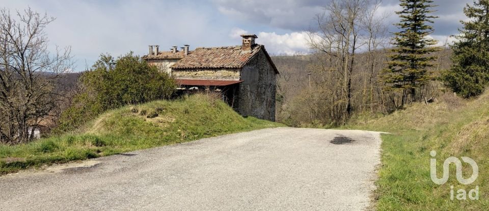 Rustico 0 locali di 300 m² in Apecchio (61042)