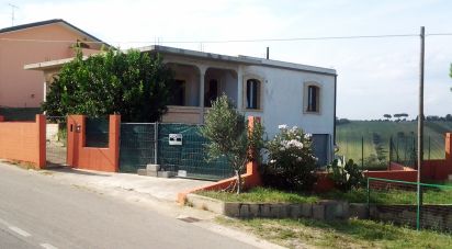 Town house 0 rooms of 160 m² in Mosciano Sant'Angelo (64023)
