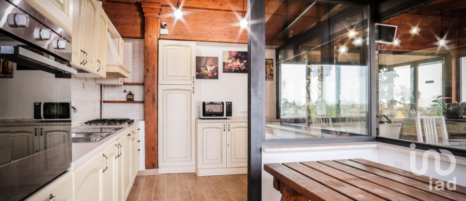 Casa indipendente 6 locali di 149 m² in Fiumicino (00054)