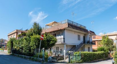 Trilocale di 71 m² a Roma (00138)