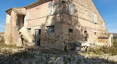 House/villa 10 rooms of 600 sq m in Montelupone (62010)