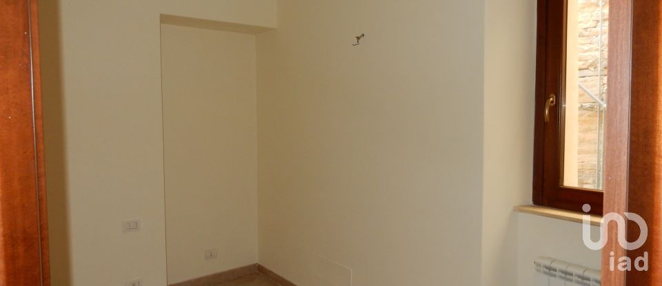Appartamento 5 locali di 70 m² a Fermo (63900)