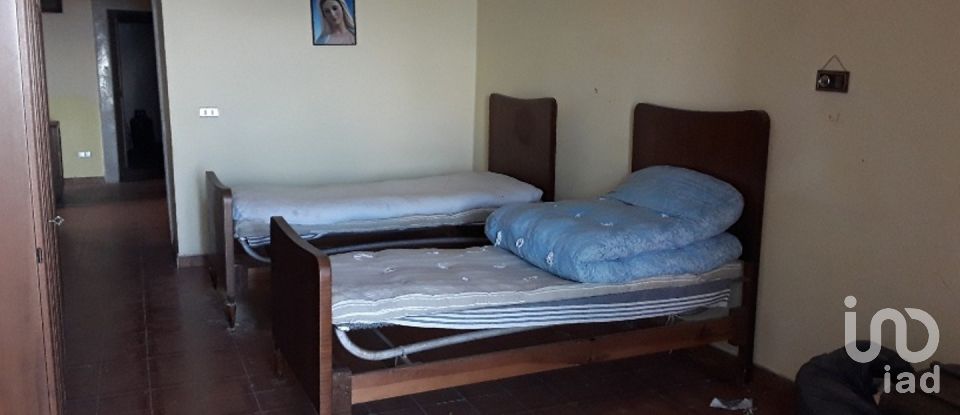 Casa di paese 6 locali di 320 m² in - (87030)