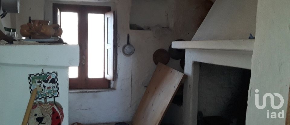 Casa di paese 6 locali di 320 m² in - (87030)