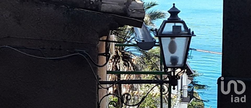 Casa di paese 6 locali di 320 m² in - (87030)