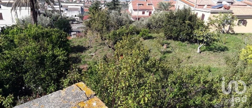 Casa di paese 6 locali di 320 m² in - (87030)