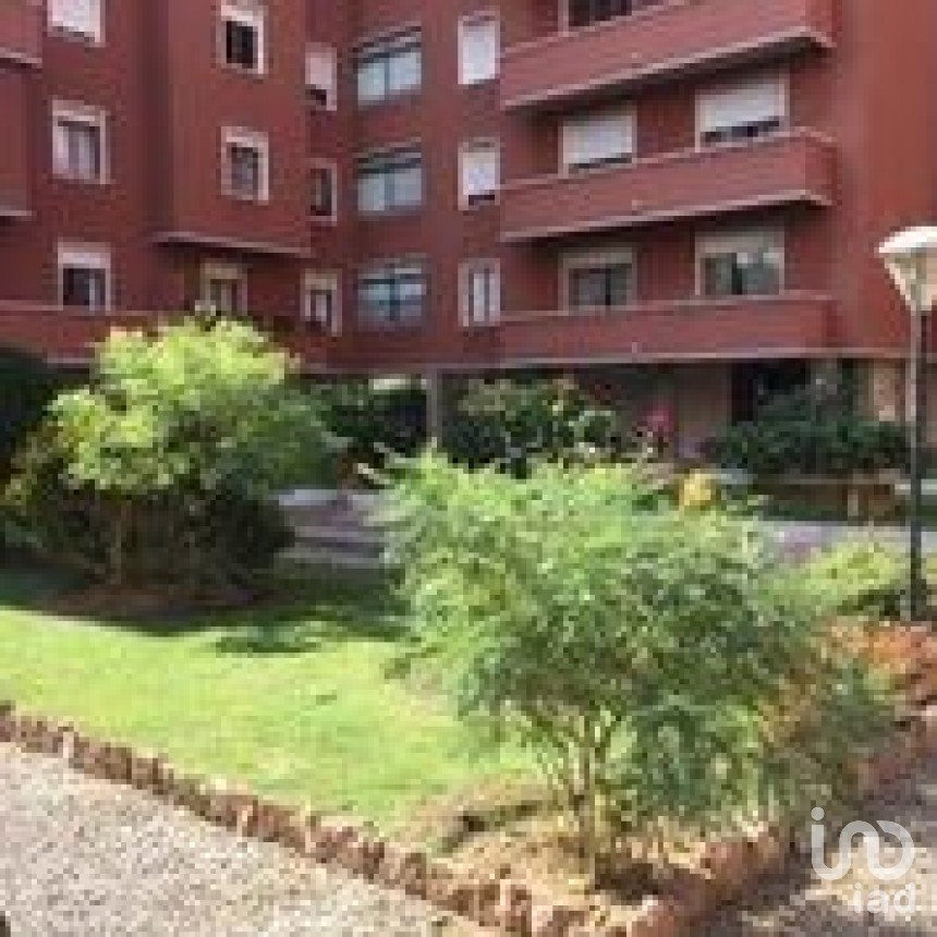 Three-room apartment of 79 m² in Livorno (57124)